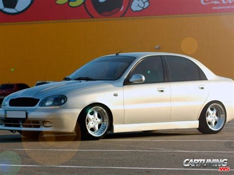 Dropped Daewoo Lanos Side