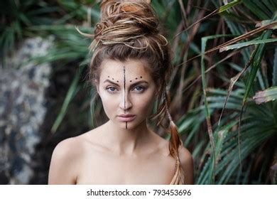 Beauty Portrait Beautiful Girl Naked Shoulders Stock Photo 793453696 Shutterstock
