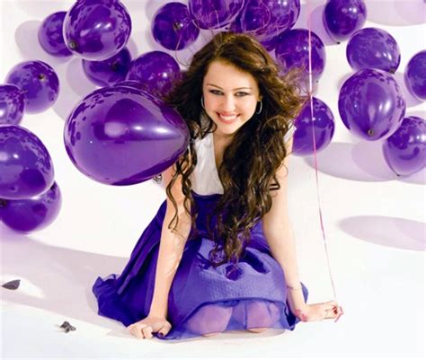 Miley with Balloons - Miley Cyrus Photo (35286794) - Fanpop