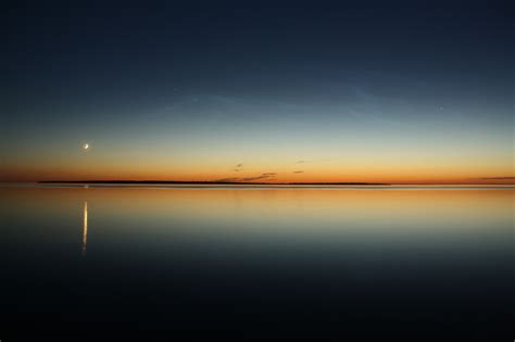 Wallpaper : Moon, night, clouds, Venus, Mercury, crescent, clear, planets, lakesuperior, waxing ...