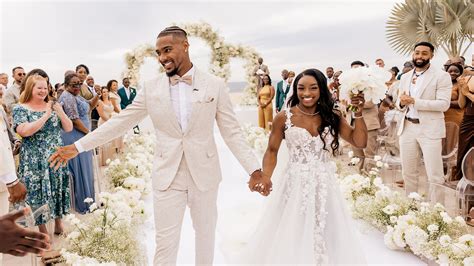 Simone Biles E Jonathan Owens Matrimonio In Messico Su Una Terrazza