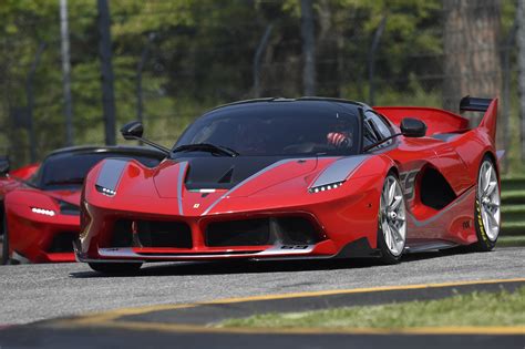 Download Vehicle Ferrari Fxx K 4k Ultra Hd Wallpaper