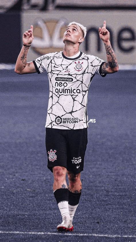 Pin De Nati Em Roger Guedes Roupa Do Corinthians Fotos De Jogadores