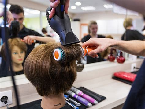 Formation Coiffure CAP Brevet ou mention notre école à Caen