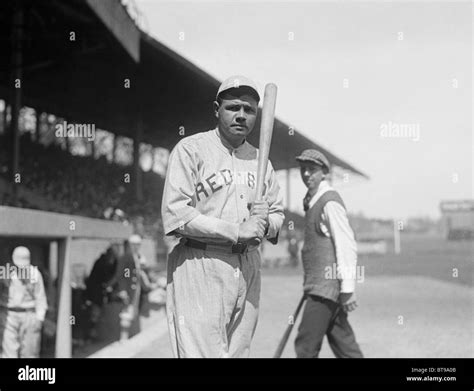 Vintage foto circa 1919 de la leyenda del béisbol Babe Ruth George