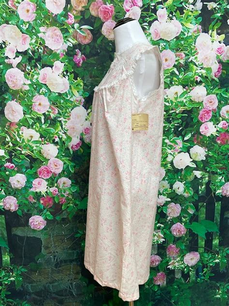 80s White Floral Nightgown Regal Rose Deadstock Gem