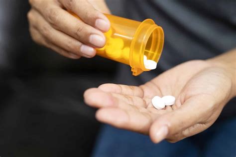 List Of Benzodiazepines Uses Side Effects And Warnings