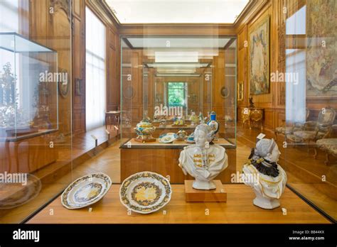 PETIT PALAIS MUSEUM PARIS FRANCE Stock Photo - Alamy