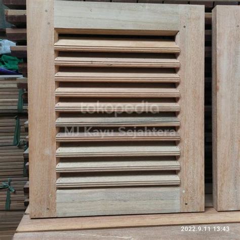 jual daun jendela krepyak jalusi kayu bengkirai custom    cm