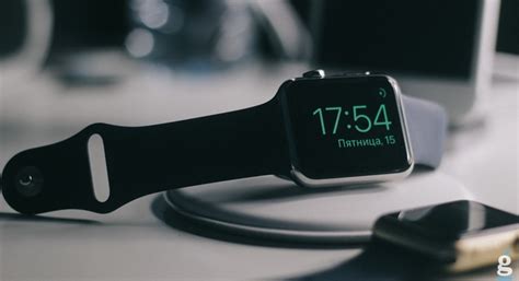 Фотогалерея: фирменная док-станция для Apple Watch