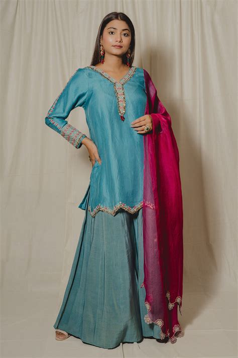 Buy Blue Silk Organza Hand Embroidery French Knots V Neck Kurta Set For