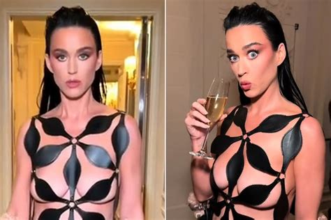 Katy Perry Shares Bts Look At Her Naked Dress At Vogue World Paris