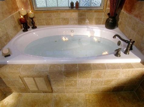 Whirlpool Tub Vs Jacuzzi - Bathtub Designs