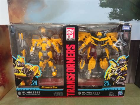 Hasbro Transformers Studio Series 24 25 Deluxe Class Bumblebee