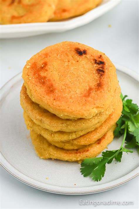 Arepas recipe - Learn how to make arepas in minutes