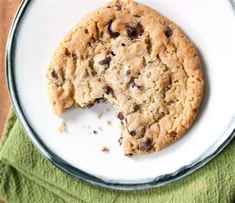 Whole Foods Deal 25 Cent Chocolate Chip Cookies - Thrillist