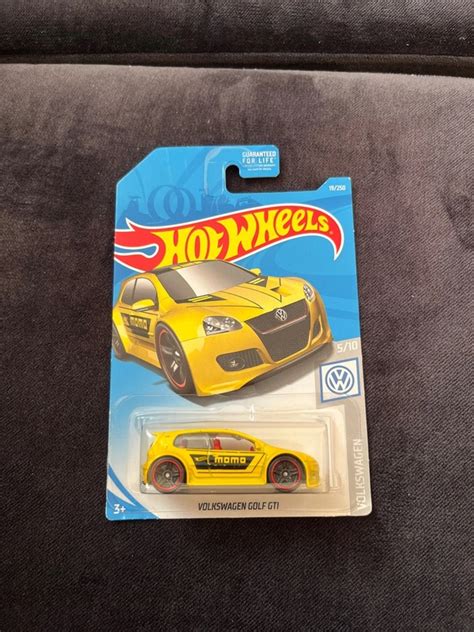 Hot Wheels Volkswagen Golf Gti Krupina Bazoš sk