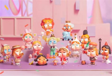 Labubu là gì Crybaby là gì Những món đồ chơi siêu Hot gần đây