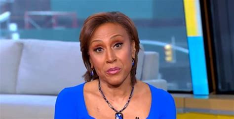 Gma Robin Roberts Gets Emotional Sharing Life Private Details