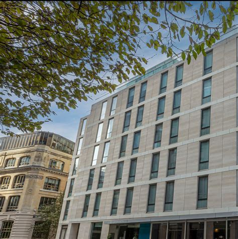 Clayton Hotel London Wall Location | Maps & Directions