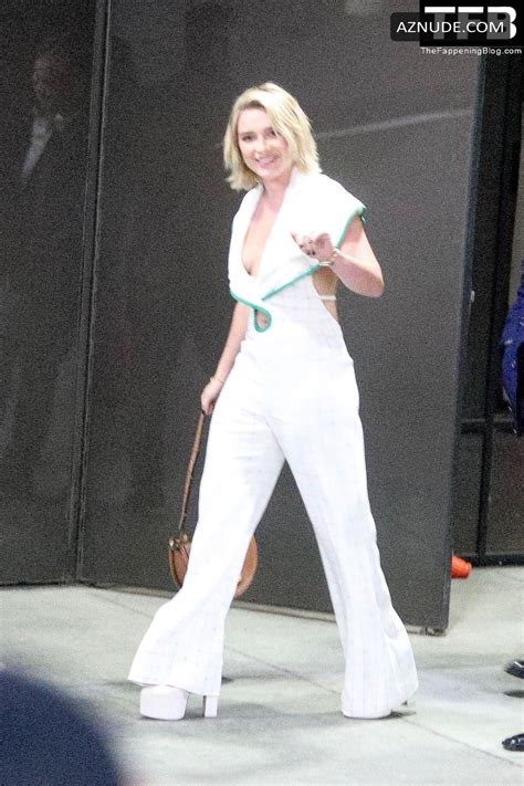 Florence Pugh Sexy Seen Flaunting Her Hot Figure In White At The Wonder Q And A In Los Angeles