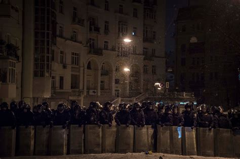 Police Push Into Kiev Square As Crisis Grows The New York Times