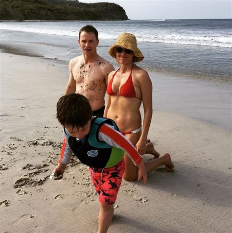 What Divorce? Jewel Strips Down To A Tiny Bikini On Vacation With ...