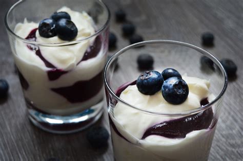 Fluffiges Heidelbeer Mascarpone Dessert Mit Sahne