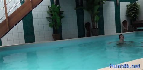 Sex Starved Diva Enjoys A Big Dangler Diva A