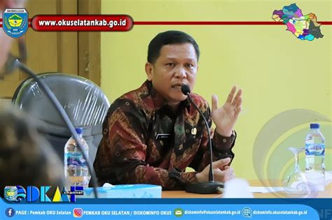 Asisten Bidang Pemerintahan Dan Kesra Setda Oku Selatah Hadiri Rapat