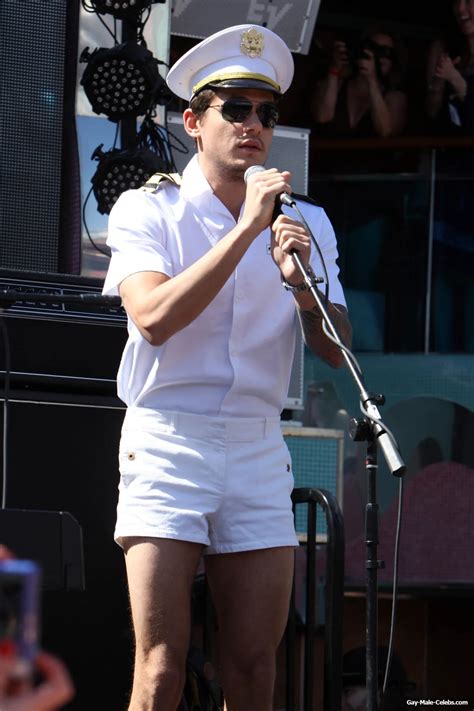 John Mayer Nude And Sexy Gay Kiss On Stage Gay Male Celebs