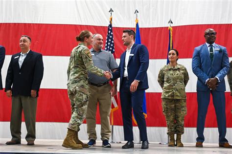 56th Fw Welcomes Class Of 2022 Honorary Commanders Luke Air Force Base Article Display