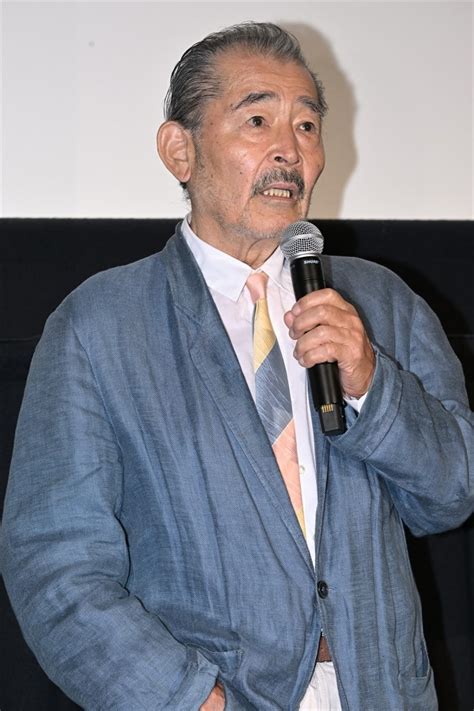 （写真）藤竜也、82歳を目前にした舞台挨拶は「贅沢の極み」 娘役の麻生久美子らが祝福 映画 ニュース ｜クランクイン！