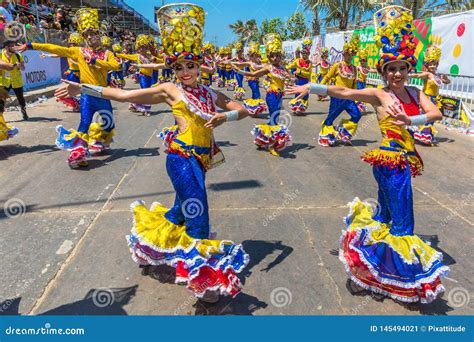 Festival Do Carnaval Da Parada De Barranquilla Atlantico Col Mbia Foto