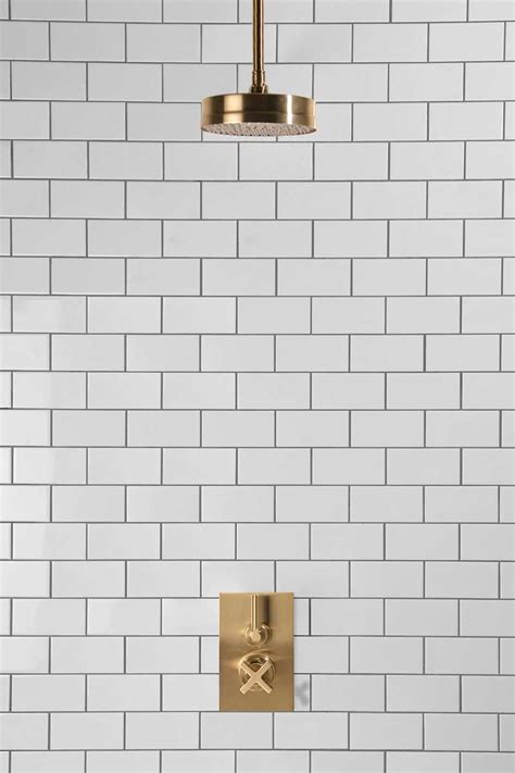 Elbe Concealed Shower Set Metal Lever 8 Rose Ceiling Mounted Rose Brushed Brass