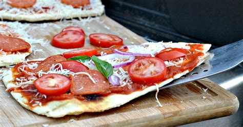 How to Make Grilled Pizza Crust - Keeping Life Sane