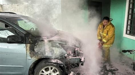 Cortocircuito De Camioneta Casi Provoca Incendio En Vivienda De