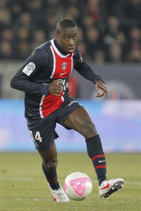 Photo Blaise Matuidi Sur La Pelouse Du Parc Des Princes Durant Le