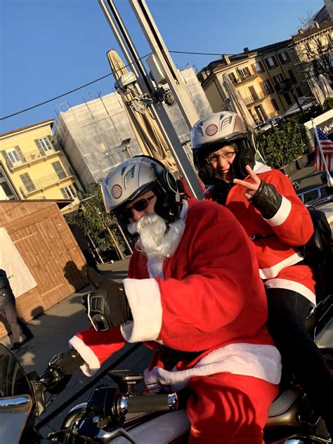 Babbo Natale In Moto Innominati Bikers