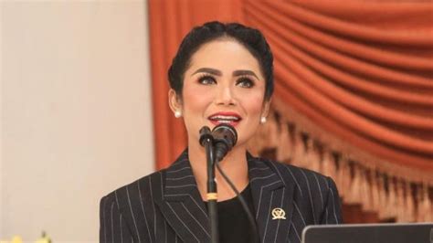 Tajir Melintir Ini 7 Sumber Kekayaan Krisdayanti Diva Indonesia Yang