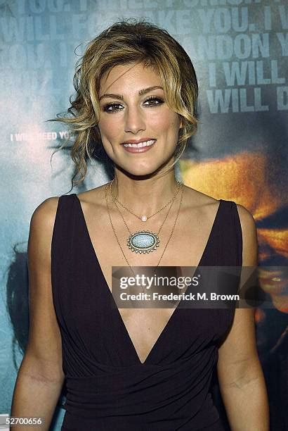 Jennifer Esposito Crash Photos and Premium High Res Pictures - Getty Images