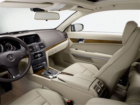 2010 Mercedes Benz E Class Coupe Interior Front Seats View Photo Wallpaper 123 1600x1200