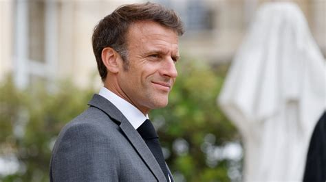 Soutien à la filière musicale Emmanuel Macron évoque une taxe sur le