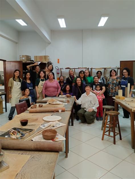 Notícia Udesc Ceart realiza oficina de cerâmica para mulheres da