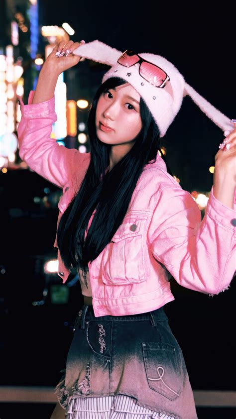 Giselle Aespa Hot Mess K K Wallpaper Iphone Phone