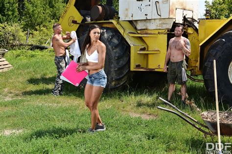 Brunette Teen Cassie Del Isla Takes A Break From Work To Fuck Hands On Hardcore