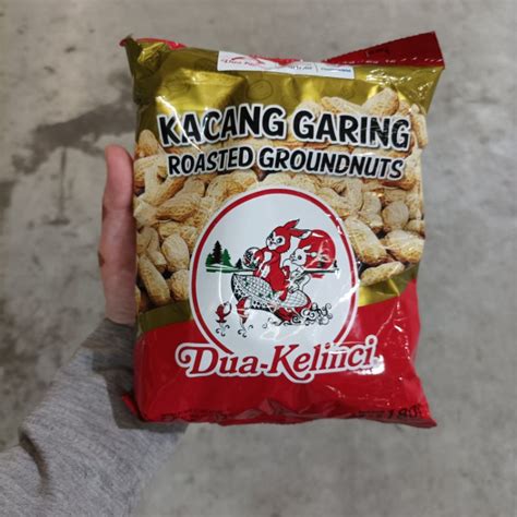 Jual DUA KELINCI KACANG KULIT DUA KELINCI KACANG GARING 180 GR Shopee