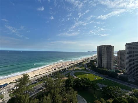 Apartamento na Avenida Lúcio Costa 6500 Barra da Tijuca em Rio de