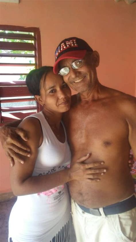 Hija De Un Balsero Cubano Desaparecido Ruega Por Tener Noticias