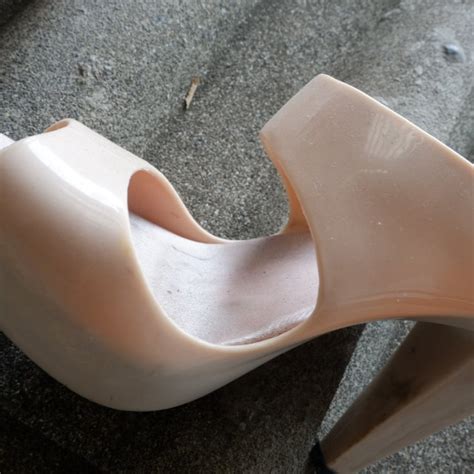 Jellyshoes High Heels Warna Nude Fesyen Wanita Sepatu Di Carousell